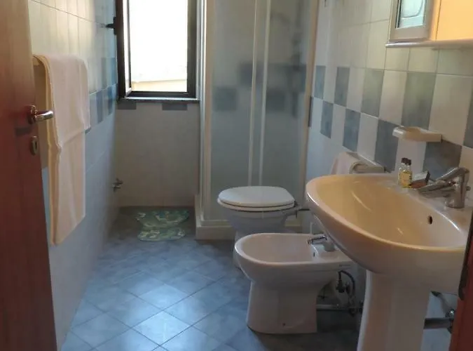 公寓 Baciati Dal Sole 赞布隆内